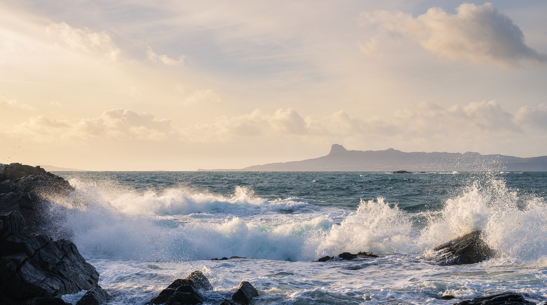 Abendlicht über Eigg, von Arisaig