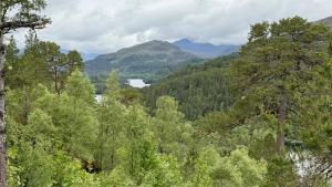 Loch Beinn a Mheadhoin