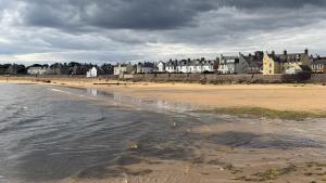 Elie mit Strand